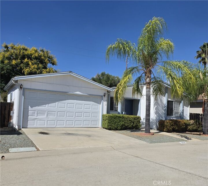 Property Photo: 27250 Murrieta 374 CA 92586