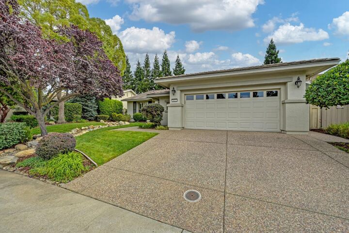 Property Photo:  401 Snapdragon Lane  CA 95648 