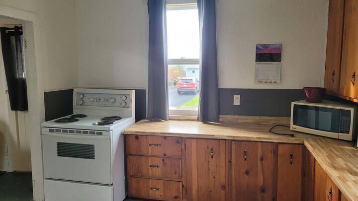 Property Photo:  416 Arthur Street Street  NS B1H 4H5 