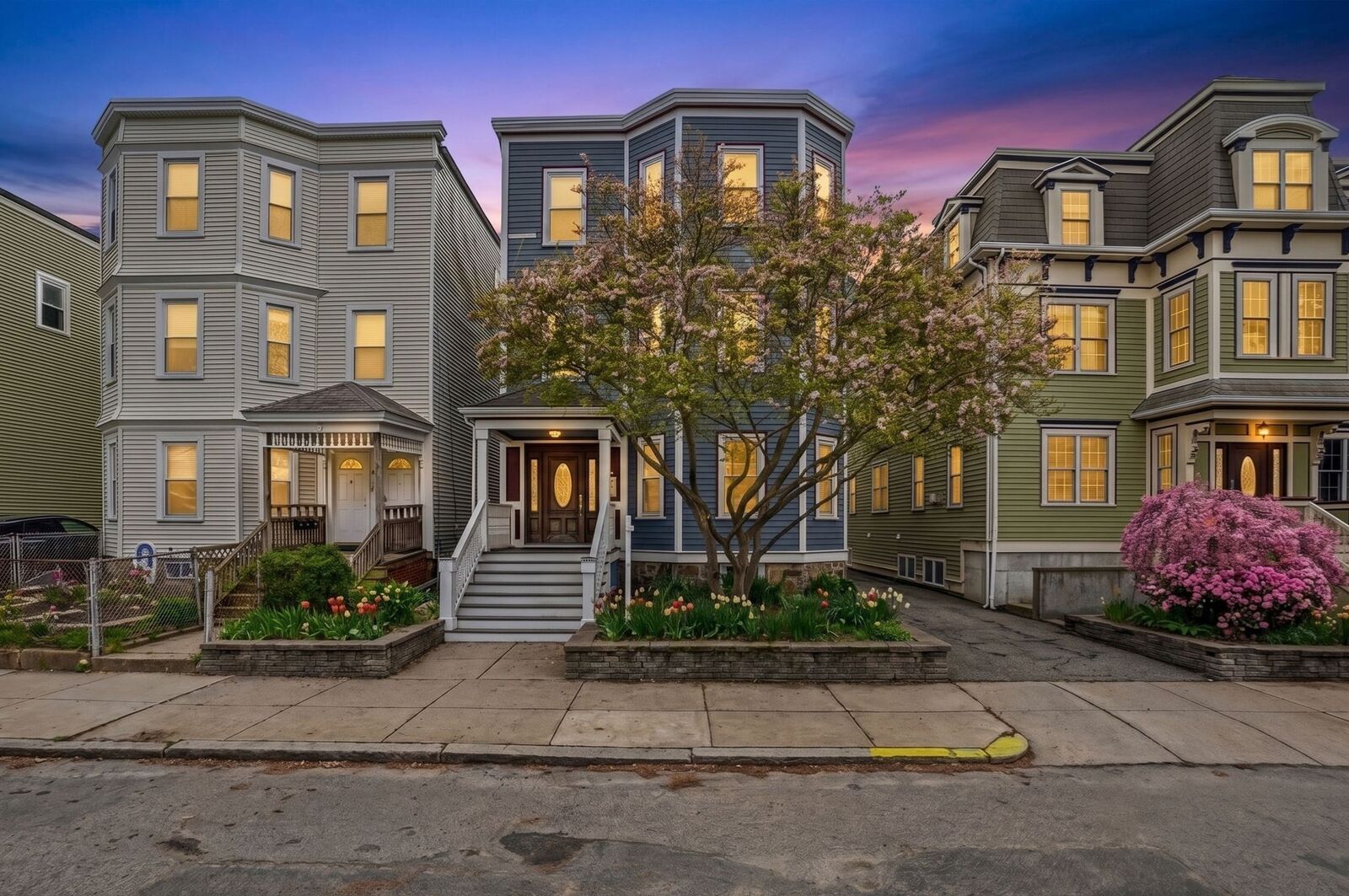 Property Photo:  5 Mount Vernon St 2  MA 02125 