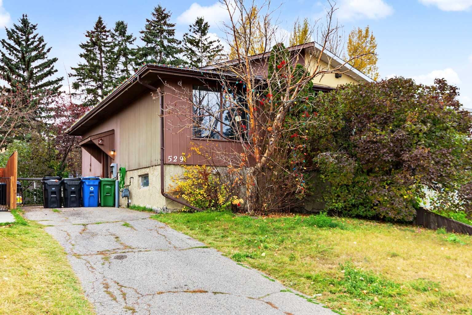 Property Photo:  529 42 Street SE  AB T2A 3C4 