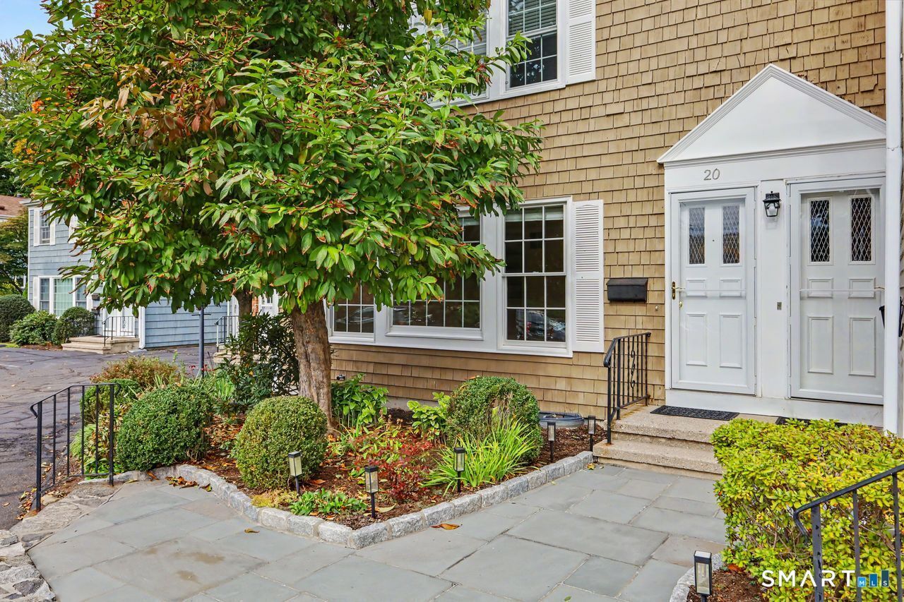 Property Photo:  102 Valley Road 20  CT 06807 