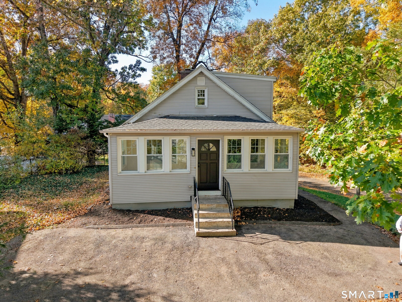 Property Photo:  60 Shore Drive  CT 06451 