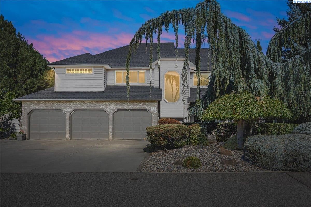 Property Photo:  1401 Road 79  WA 99301 
