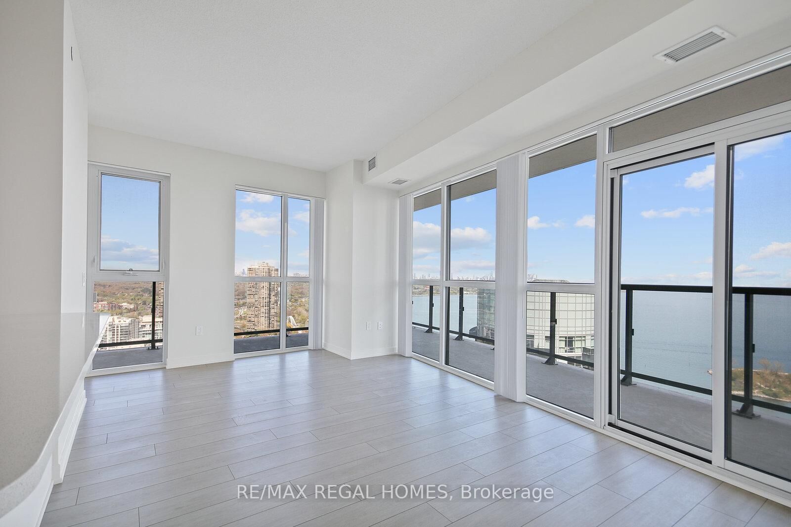 Property Photo:  38 Annie Craig Drive 3602  ON M8V 0G9 