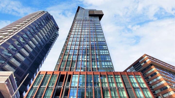 Property Photo:  32 Davenport Road 2608  ON M5R 0B5 