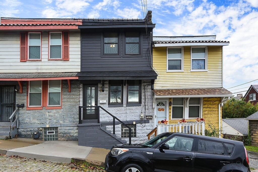 Property Photo:  7611 Edgerton Avenue  PA 15221 