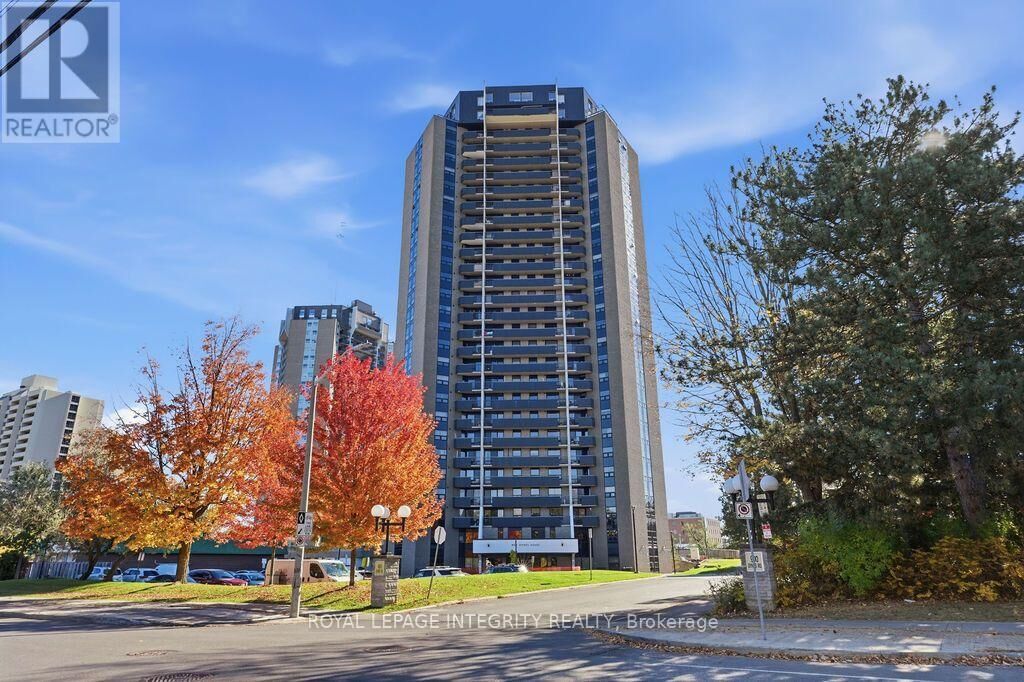 Property Photo: 900 Dynes Road 2207 ON K2C 3L6