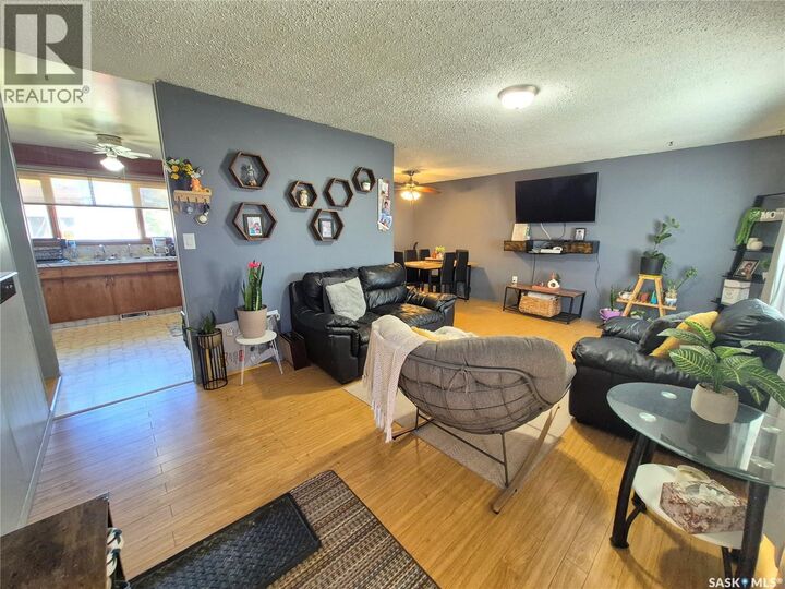 Property Photo:  505 Bertrand Avenue  SK S0C 2G0 
