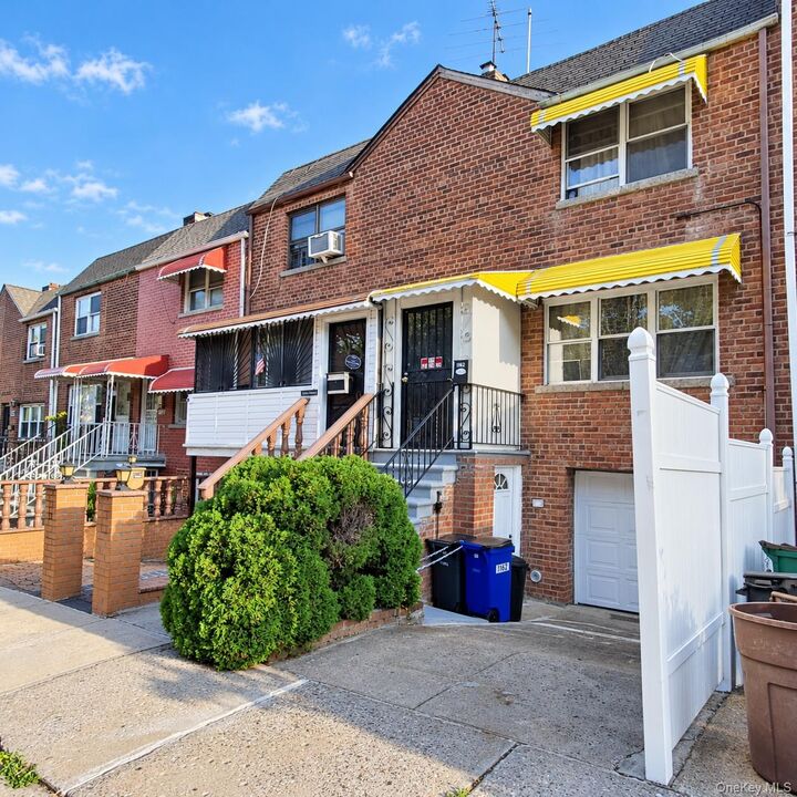 Property Photo: 1162 Adee Avenue NY 10469