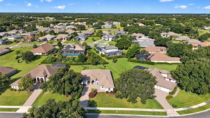 Property Photo:  5419 Meadow Hill Loop  FL 32159 