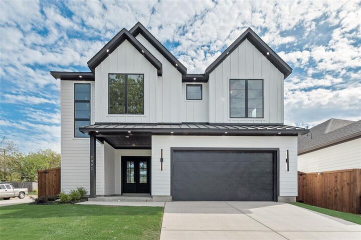 Property Photo:  2002 Alaska Avenue  TX 75216 