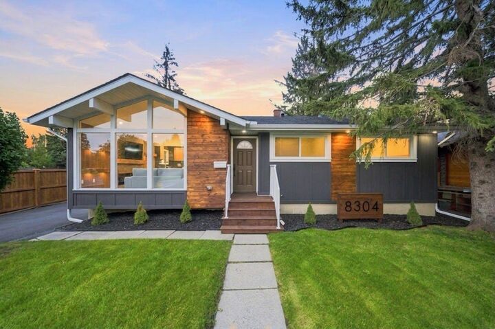 Property Photo:  8304 11 Street SW  AB T2V 1N6 