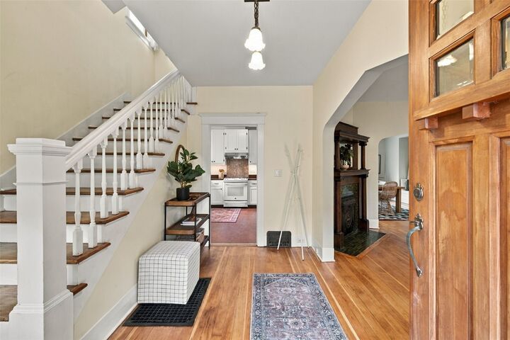 Property Photo:  3080 S Andover Street  WA 98108 