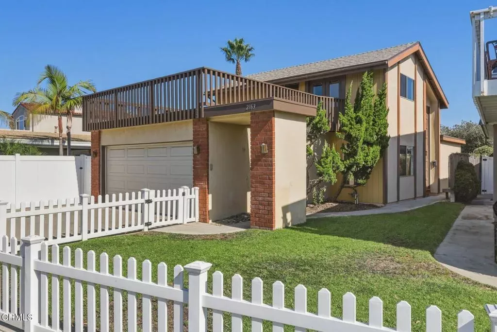 Property Photo:  2163 Monmouth Drive  CA 93001 