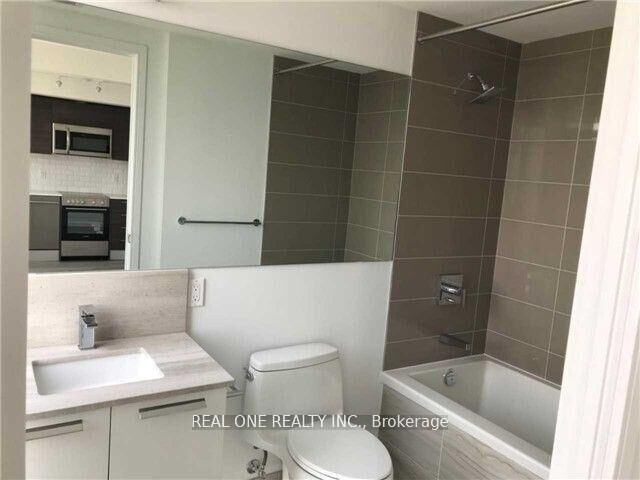 Property Photo:  28 Wellesley Street E 1901  ON M4Y 0C4 