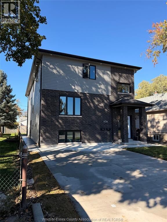 Property Photo:  636 Eugenie Street East  ON N8X 2Y4 