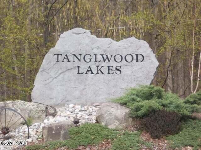 Property Photo: #355 &Amp 356 Eastwood Drive PA 18426