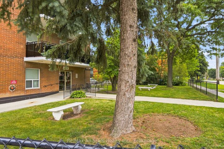 Property Photo:  855 Kennedy Road 806  ON M1K 2E3 