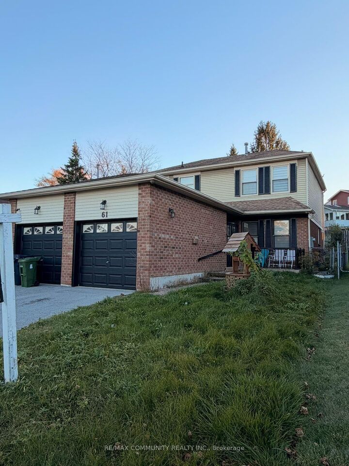 Property Photo:  61 John Tabor Trail  ON M1B 2P5 