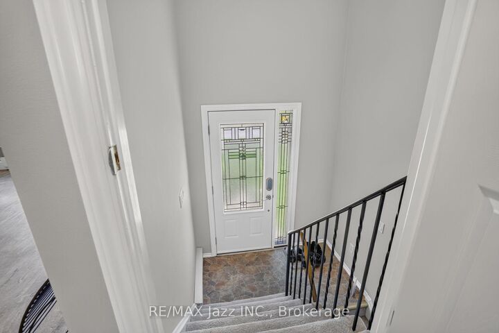 Property Photo: 691 Attersley Drive ON L1K 1P9