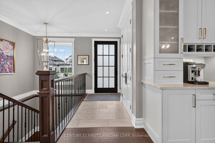 Property Photo:  53 Wayside Lane  ON N5P 3T2 
