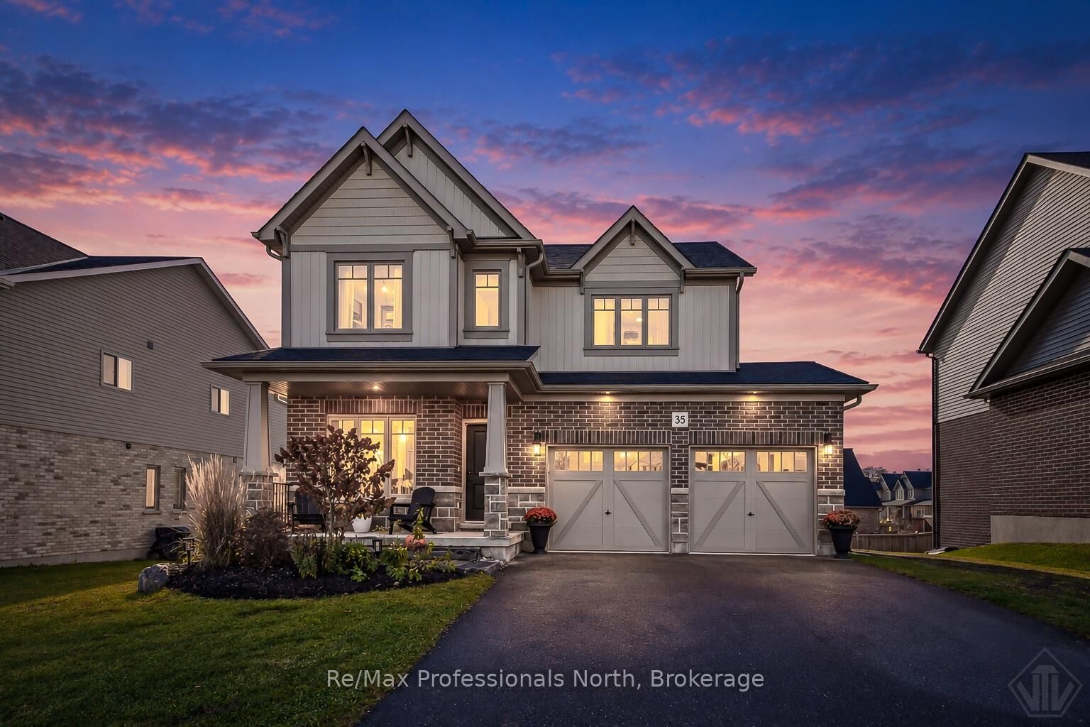 Property Photo:  35 Woodstream Drive  ON P1H 0B7 