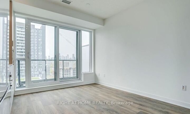 Property Photo:  130 River Street 1806  ON M5A 3P7 