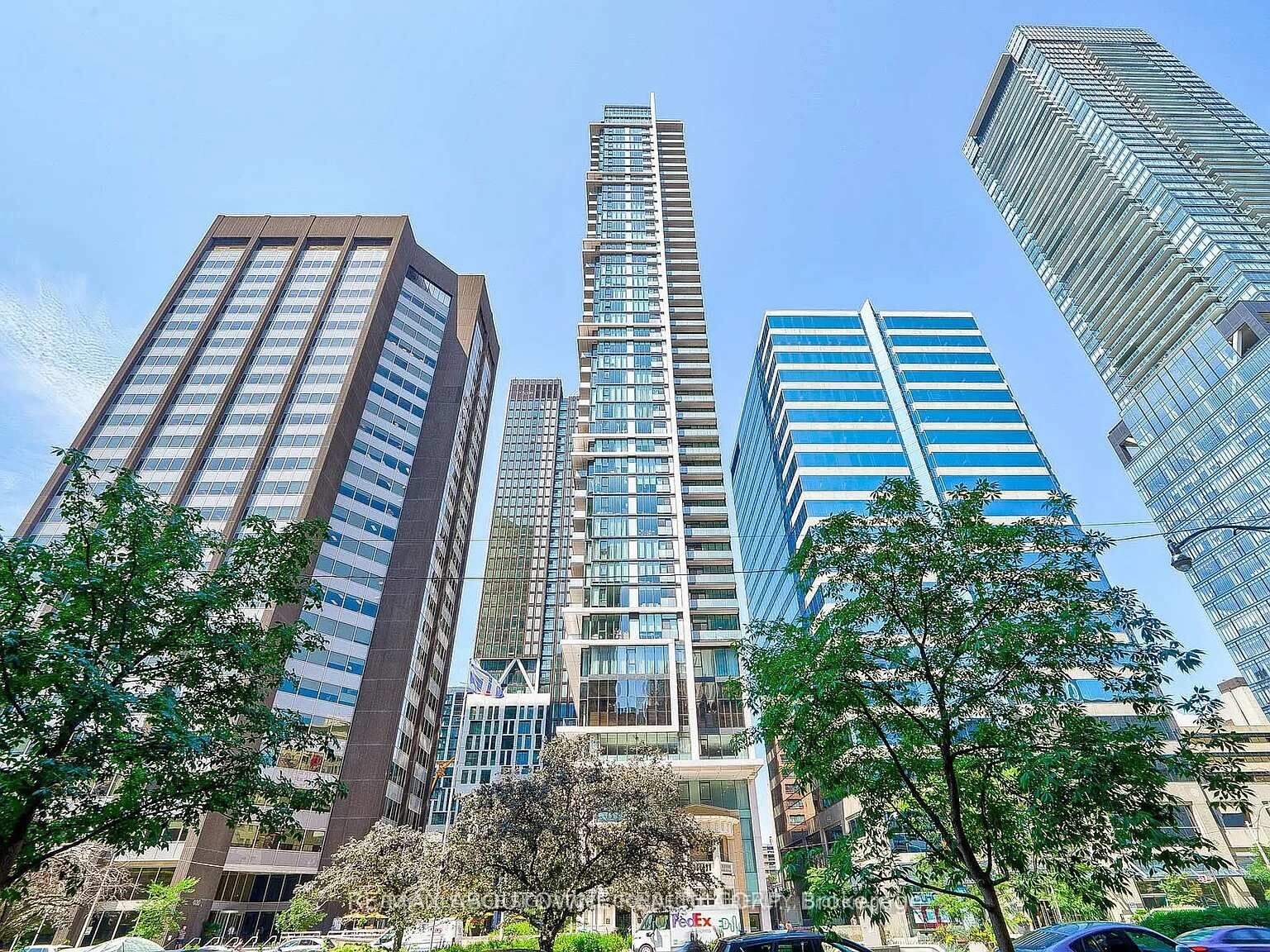 Property Photo:  426 University Avenue 1108  ON M5G 1S9 