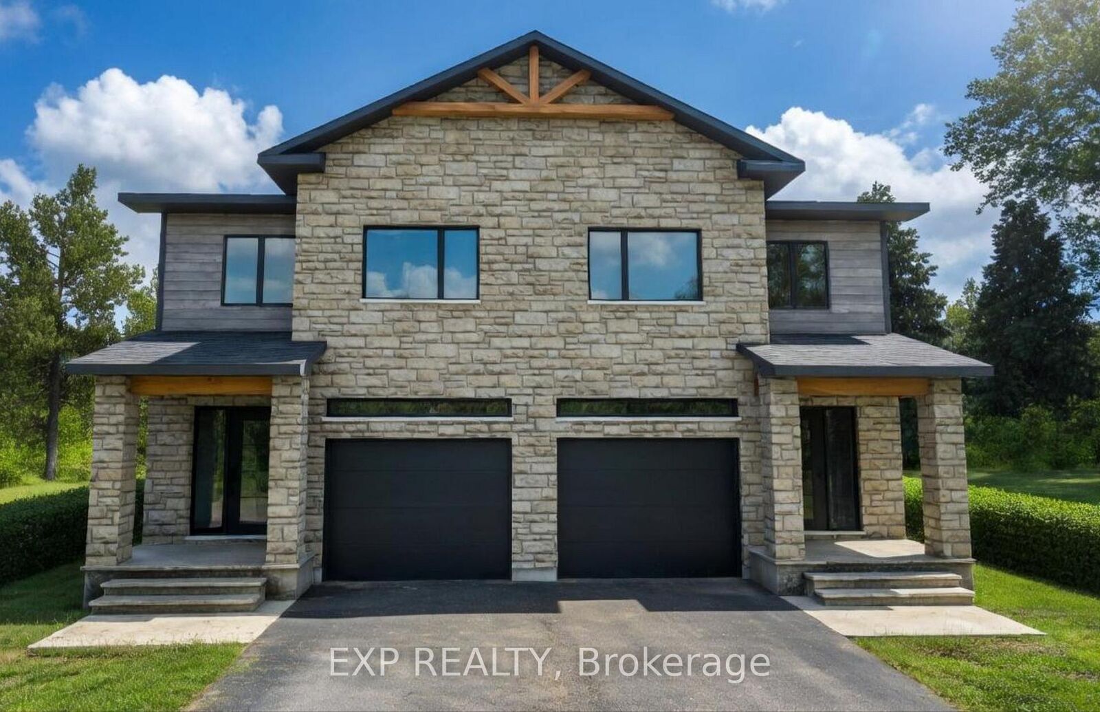 Property Photo:  136 Elizabeth Street  ON K0A 2M0 