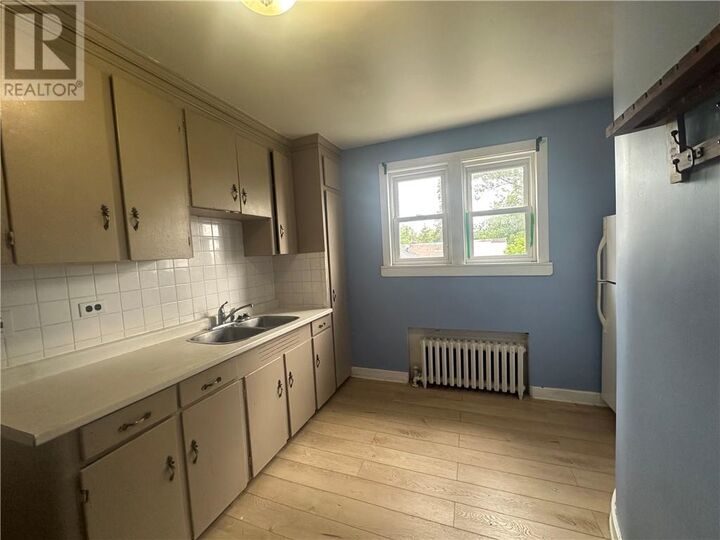Property Photo:  56 Riverside Drive Unit# 2  ON P3E 1G6 