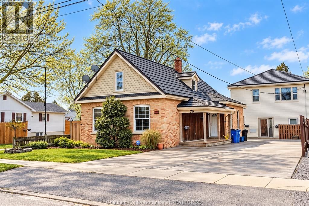 Property Photo:  26 Kendall Street  ON N7M 2X5 