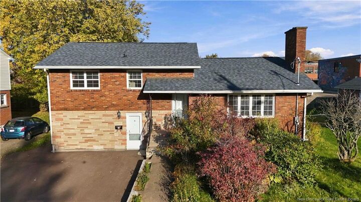 Property Photo:  53 Macbeath Avenue  NB E1C 6Z2 