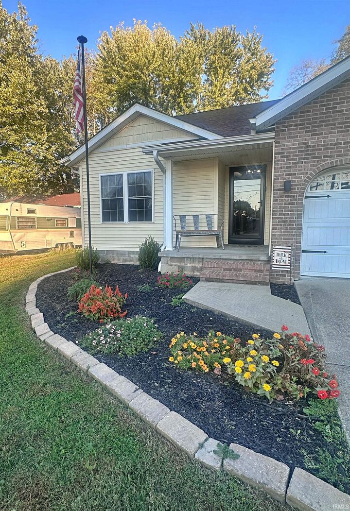 Property Photo:  700 SW 3rd Street  IN 47501 