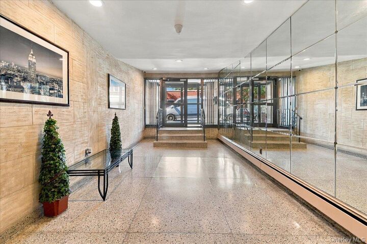 Property Photo:  4200 Herkimer Place 3B  NY 10410 