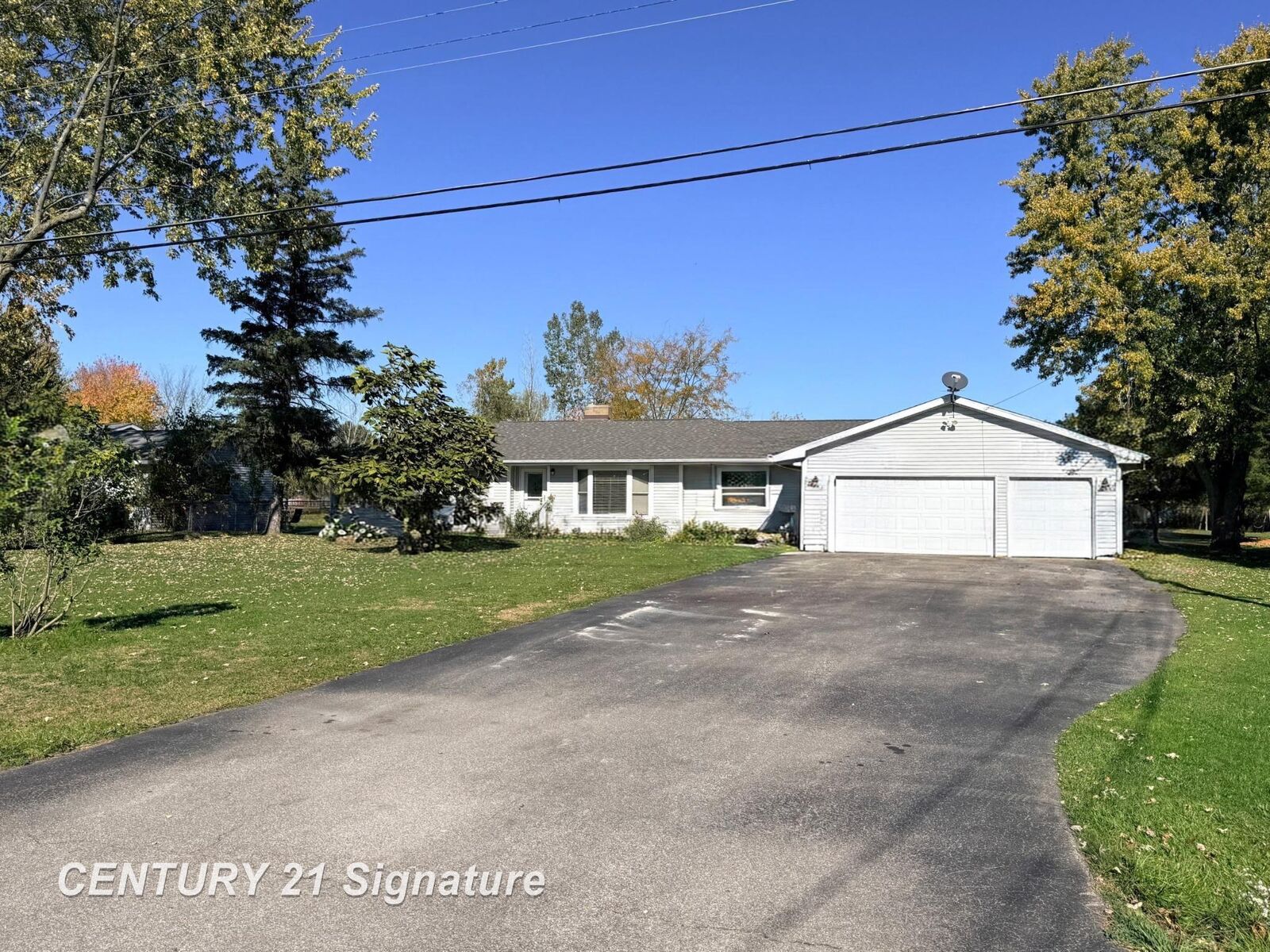 Property Photo:  7464 Reid Road  MI 48473 