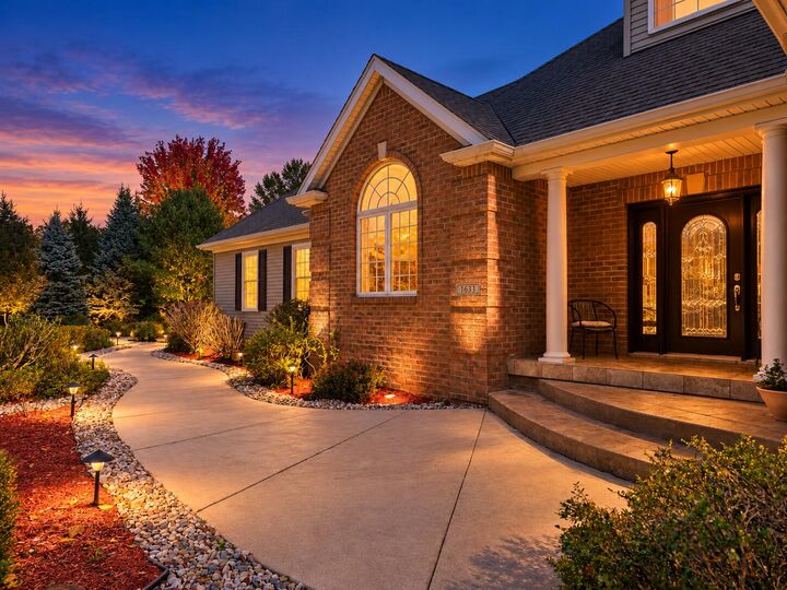 Property Photo: 1633 Meadow Lane MI 49242