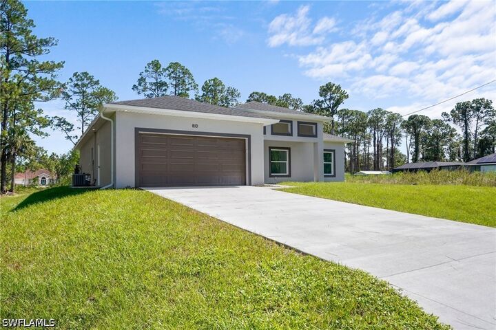Property Photo:  810 Jackson Avenue  FL 33972 