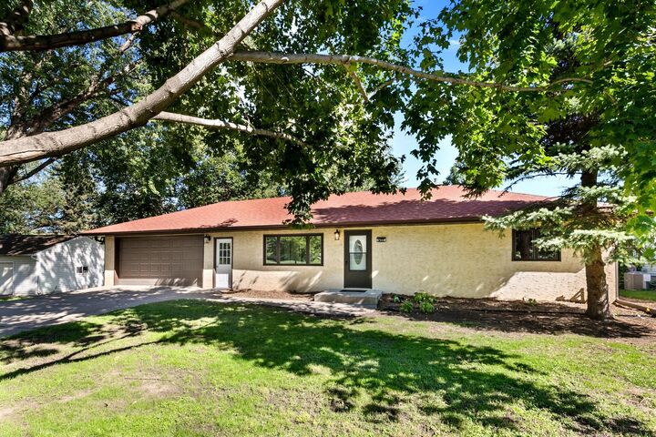 Property Photo: 2566 Beacon Street MN 55113