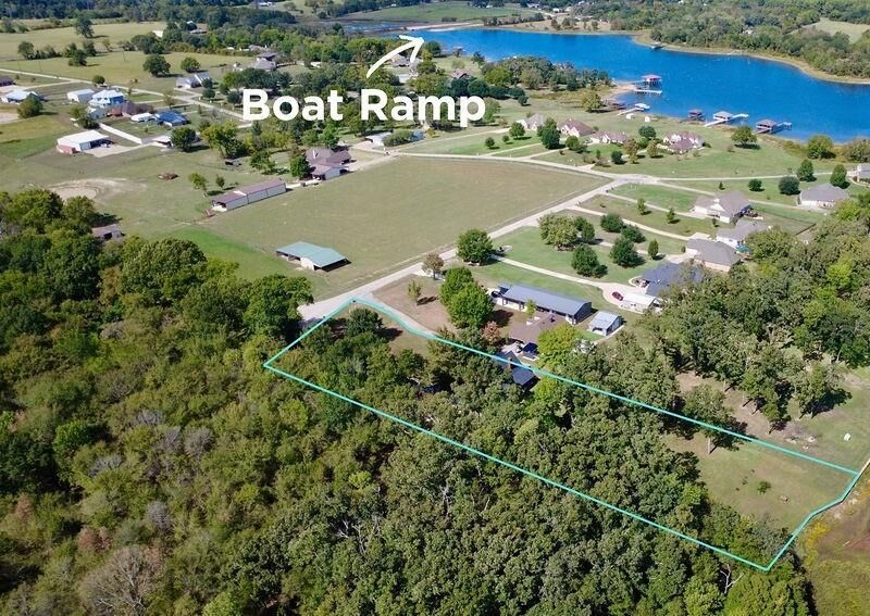 Property Photo: 393 Rs County Road 3390 TX 75440