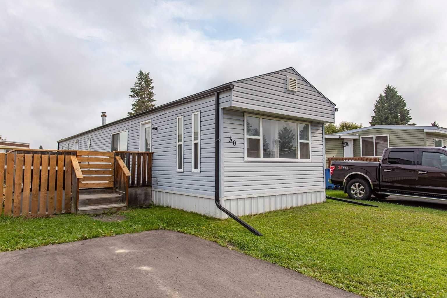Property Photo:  5344 76 Street 30  AB T4P 2A6 