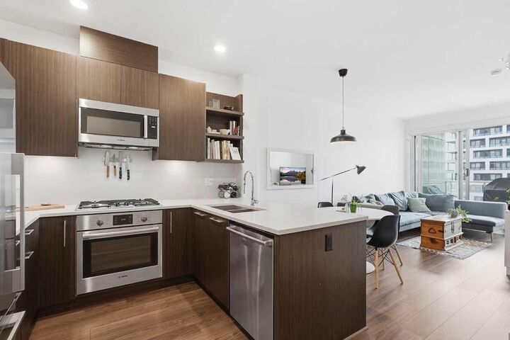 Property Photo:  88 9 Street NE 628  AB T2E 4E1 