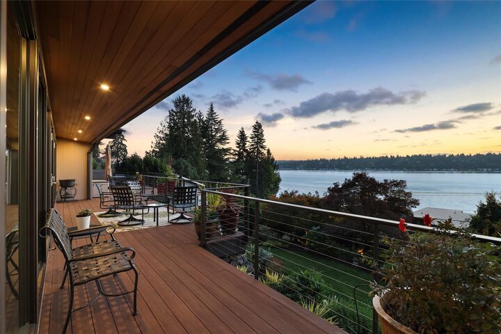 Property Photo: 13210 Holmes Point Drive NE WA 98034