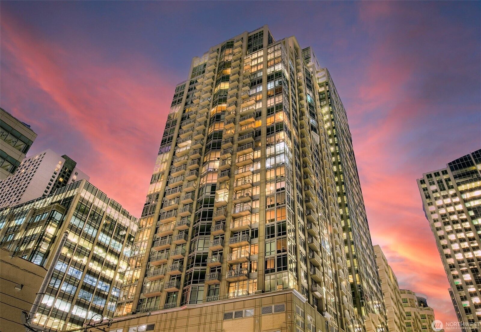Property Photo: 819 Virginia Street 2902 WA 98101
