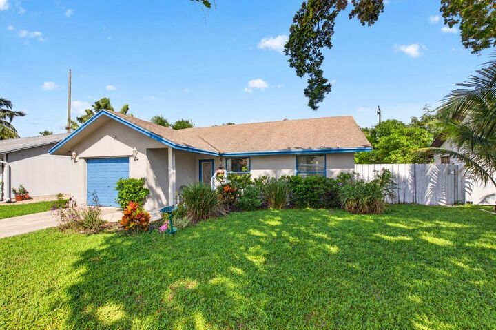 Property Photo:  731 SW 1st Court  FL 33426 