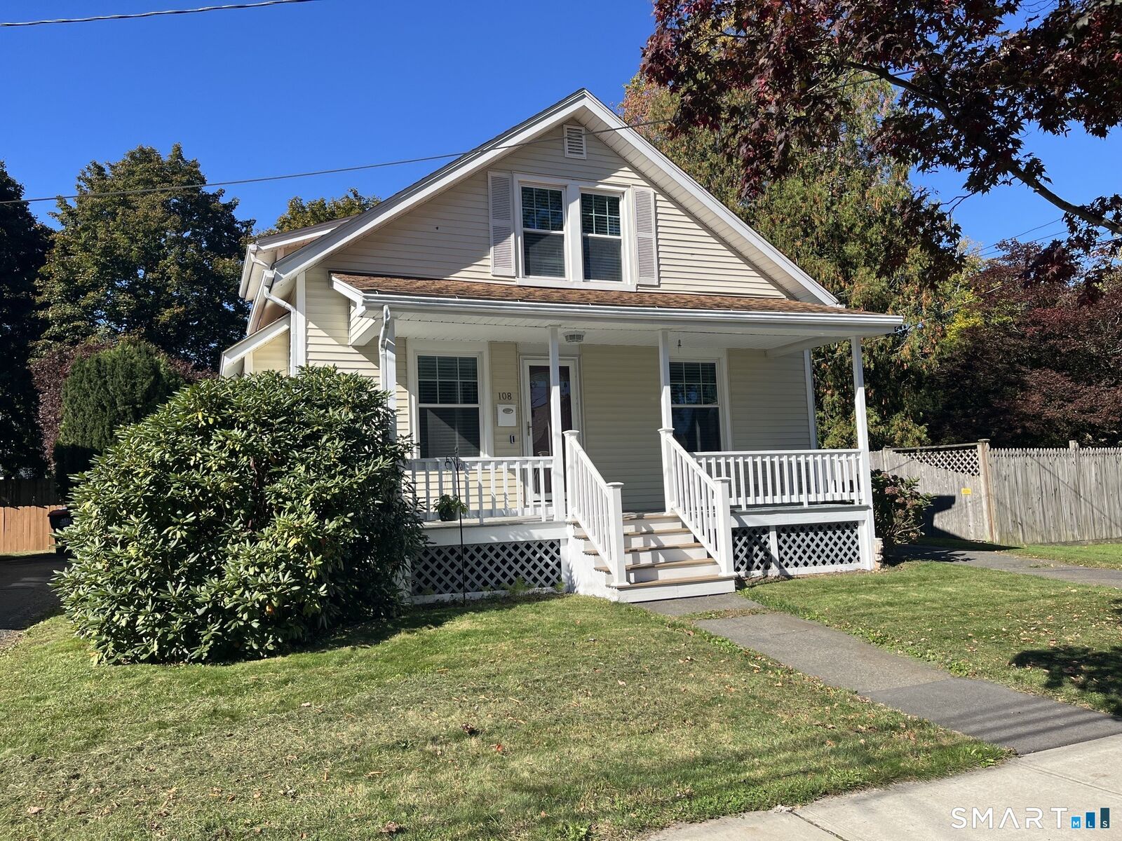 Property Photo:  108 North Pearl Street  CT 06450 