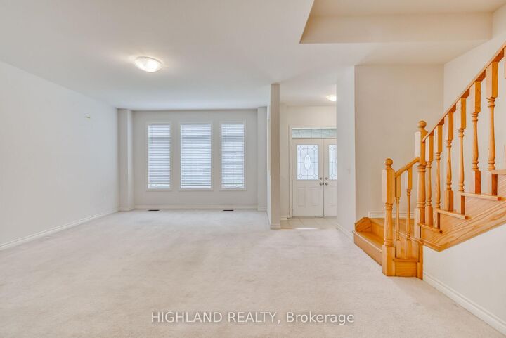 Property Photo:  166 Etheridge Avenue  ON L9E 1H1 