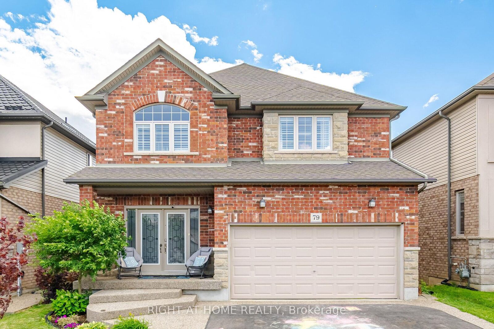 Property Photo:  79 Garinger Crescent  ON L0R 1C0 