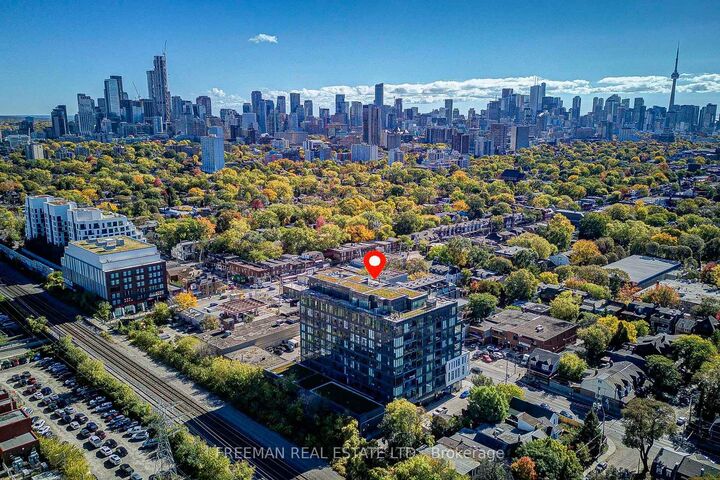 Property Photo: 500 Dupont Street Ph01 ON L9T 2X5
