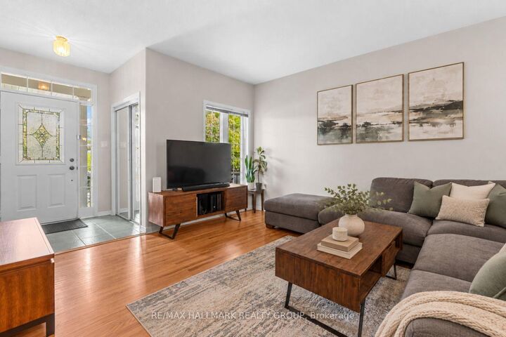 Property Photo:  5 Rayburn Street  ON K2K 3K8 
